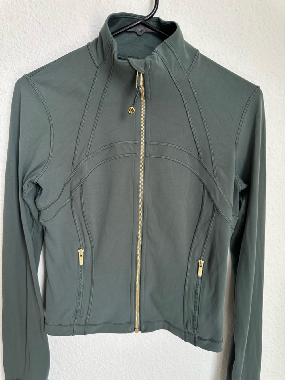 Lululemon Define Cropped Jacket *Nulu Dark Forest / Gold Size 8 NWOT - Picture 8 of 14